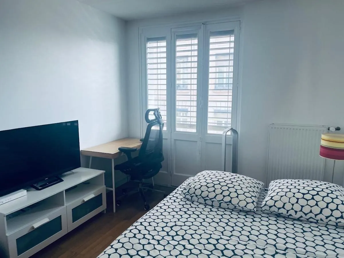 Central Spacious Bright Flat 300M From River Bank Lyon